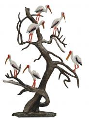 Nimmersatt, on tree 