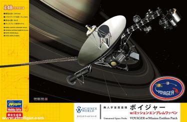 Sonde spatiale Voyager avec écusson de l'emblème de la mission 