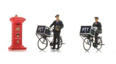 Facteur à vélo avec boîte aux lettres 
