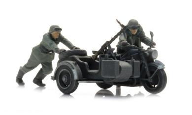 Panne avec Zündapp avec side-car + 2 figurines 