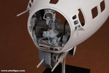 B-17G Bombardier position & Chin turret interior upgrade set 