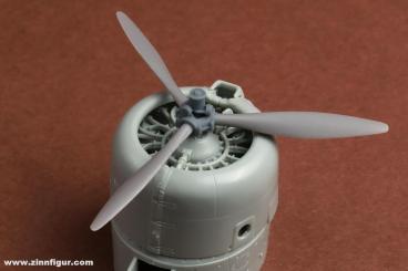 SBD-1/3 Dauntless Propeller mit Nabe (Academy) 