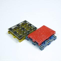 4 Plastikpaletten Mix 