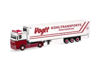 2013 Volvo FH flat-roof refrigerated semi-trailer truck ?Patrick Vogtt Kühltransporte Ahaus? 