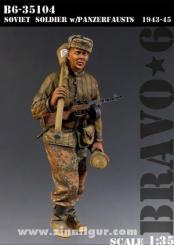 Soldat avec bazooka 