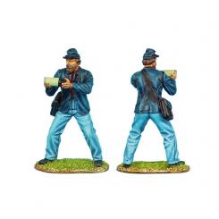 Union Artillery Crew with Cartridge 