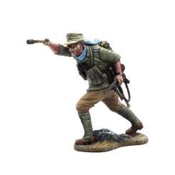 Soldat - Granate werfend - Afrika Korps 