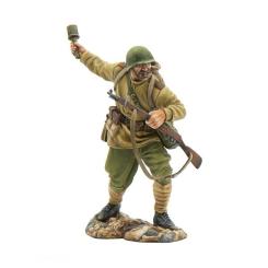 Russischer Soldat - Granate werfend 