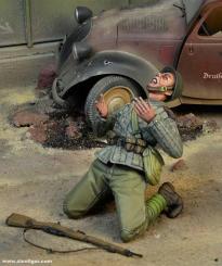 Fallender Sowjetischer Soldat - Berlin 1945 