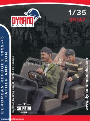 Vater und Sohn im Auto sitzend 