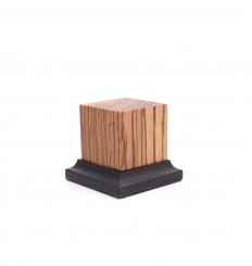 Holzsockel mit Fuß (Zebra) 