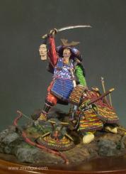 The Trophy (c.1300) 31 Metal parts. Resin cast base. English and Spanish painting guide and assembly instructions included. 