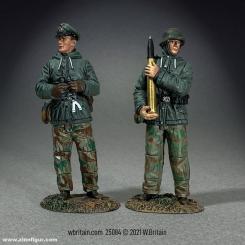 German 88mm Flak Gun Commander and Ammunition Handler 