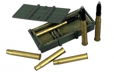 German 88mm DP Gun Crate and Armor Piercing Shells - 8 Piece Set 