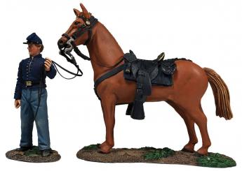 US Orderly Holding Horse 