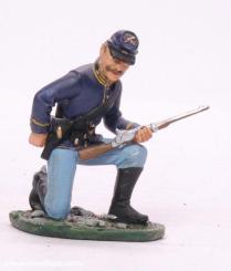 Union Cavalryman kneeling loading 
