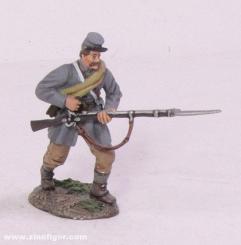 Konföderierter Infanterist vorgehend 