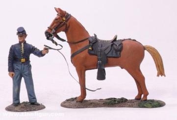 US Soldat Pferd haltend 
