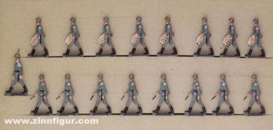 Spielmannszug der Infanterie marschierend 