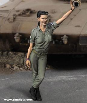 IDF Woman Soldier 
