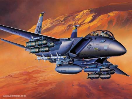 F-15E STRIKE EAGLE 