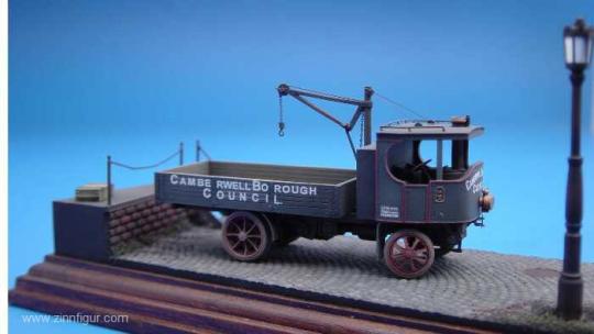 Camion à vapeur Sentinel avec grue 