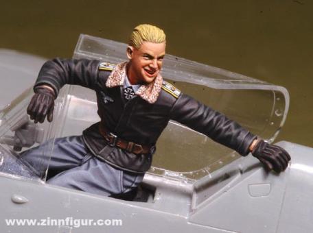 Erich Hartmann - Bf 109G-6 Pilot 