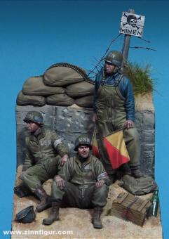 US Navy Corpsmen & Signalman - Utah Beach Normandy 1944 