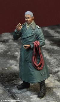 Luftwaffe Mechaniker in Kradmantel 