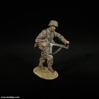 WSS-Soldat mit StG44 