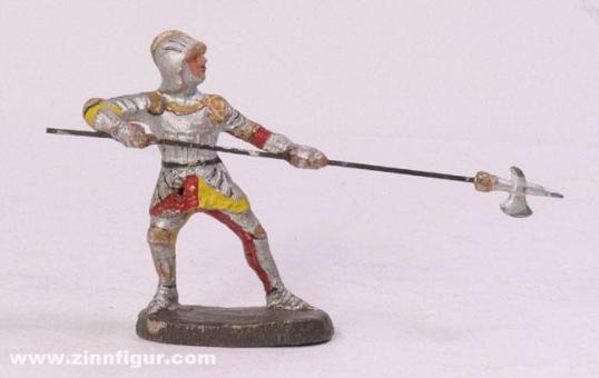 Knight fighting with halberd (defending) 